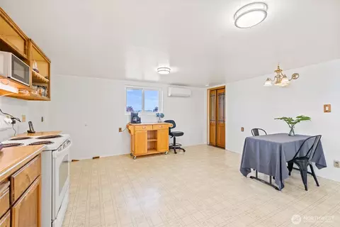 Kitchen - 50 E Nelson Rd, Sequim, WA 98382 photo 2 of 5