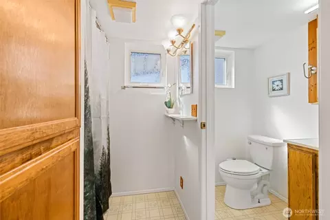 Bath - 50 E Nelson Rd, Sequim, WA 98382 photo 1 of 3