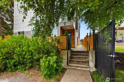 5404 26th Ave SW, Seattle, WA 98106