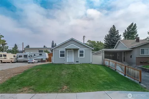 7 Hamilton Ave, East Wenatchee, WA 98802