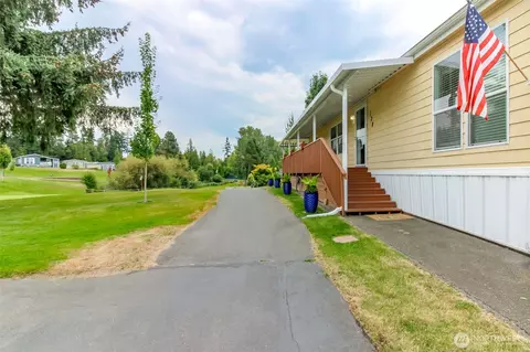 2101 S 324th St #138, Federal Way, WA 98003