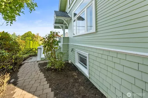 2923 E Harrison St, Seattle, WA 98112 photo 33