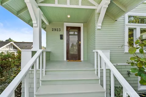 2923 E Harrison St, Seattle, WA 98112 photo 3