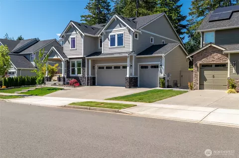 4213 Caddyshack Dr NE, Lacey, WA 98516