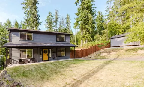 7891 SW Conifer Ln, Port Orchard, WA 98367
