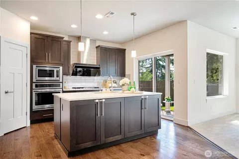 Kitchen - 1130 199th St SE, Bothell, WA 98012 photo 1 of 4