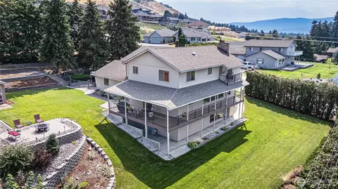 209 27th St NE, East Wenatchee, WA 98802