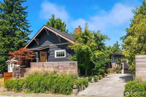 4321 SW Beveridge Pl, Seattle, WA 98136
