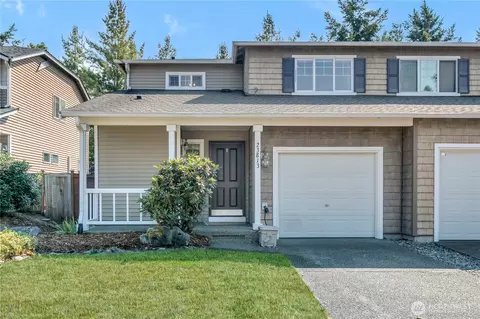 23813 SE 282nd St, Maple Valley, WA 98038