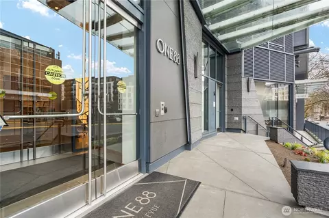 188 Bellevue Way NE #1706, Bellevue, WA 98004