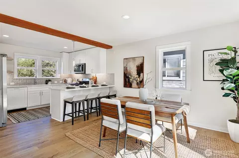 Dining - 2111 E Pine St, Seattle, WA 98122 photo 2 of 2