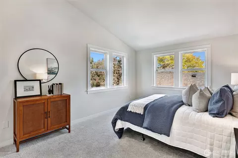 Bedroom - 2111 E Pine St, Seattle, WA 98122 photo 1 of 5