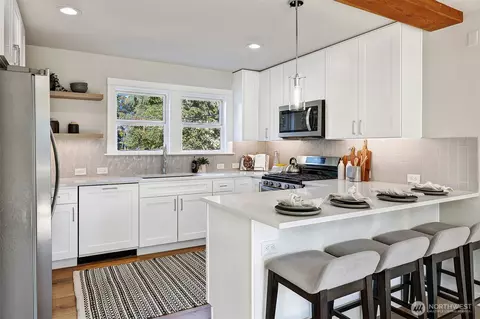 Kitchen - 2111 E Pine St, Seattle, WA 98122 photo 1 of 4