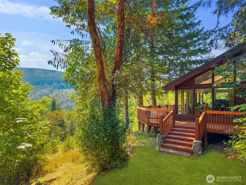 428 Eagle Ridge Rd, Port Angeles, WA 98363