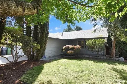 8918 1st St SE, Lake Stevens, WA 98258