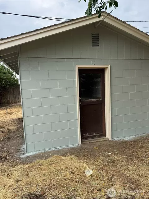1143 E Oak St, Othello, WA 99344 photo 5