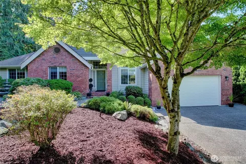 3800 Laurel Ct, Mount Vernon, WA 98274