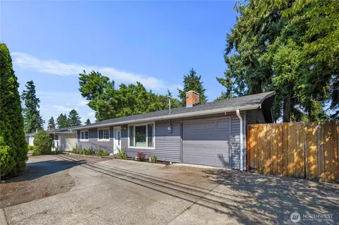 137 176th St E, Spanaway, WA 98387 photo 3