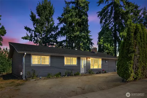 137 176th St E, Spanaway, WA 98387 photo 2