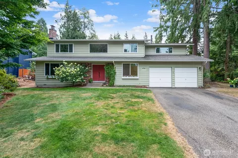 21903 NE 18th St, Sammamish, WA 98074