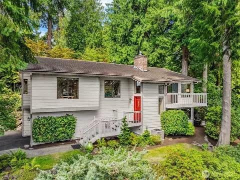 18939 NE 20th Ct, Redmond, WA 98052