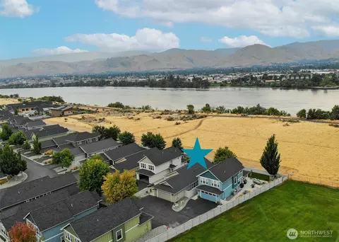 2452 NW Columbia Ave #22, East Wenatchee, WA 98802