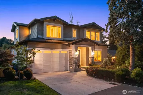 9702 SE 41st St, Mercer Island, WA 98040