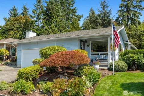24714 11th Ave S, Des Moines, WA 98198