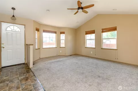 5619 228th St E, Spanaway, WA 98387 photo 6