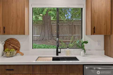Kitchen - 305 161st Pl SE, Bothell, WA 98012 photo 4 of 5
