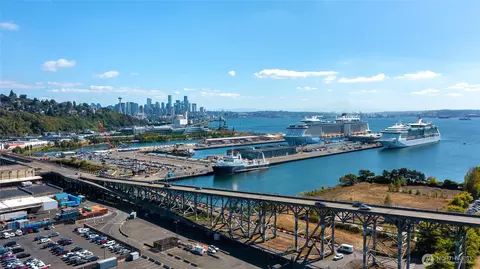 2325 W Plymouth St, Seattle, WA 98199