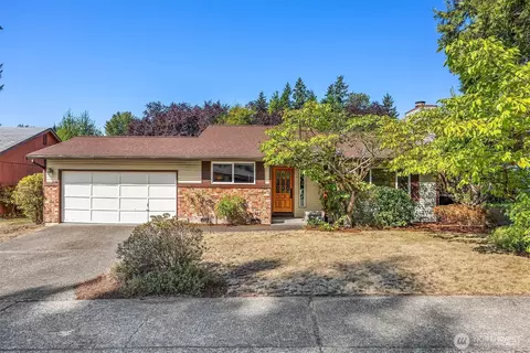 12226 SE 223rd Dr, Kent, WA 98031