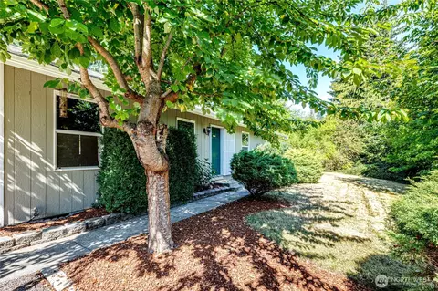 131 Sierra Dr, Sequim, WA 98382 photo 3