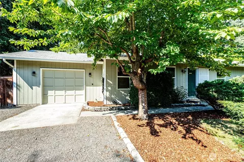 131 Sierra Dr, Sequim, WA 98382 photo 2