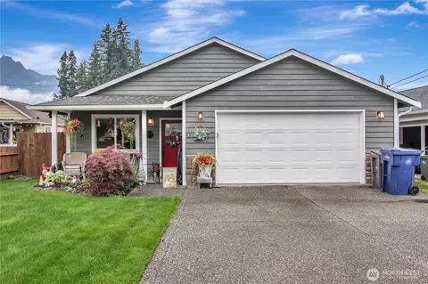 915 Givens Ave, Darrington, WA 98241