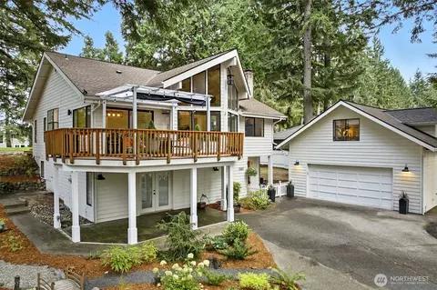 1341 E Old Ranch Rd, Allyn, WA 98524