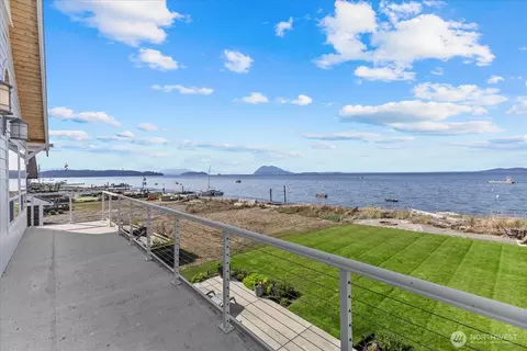 11295 Blue Heron Rd, Bow, WA 98232