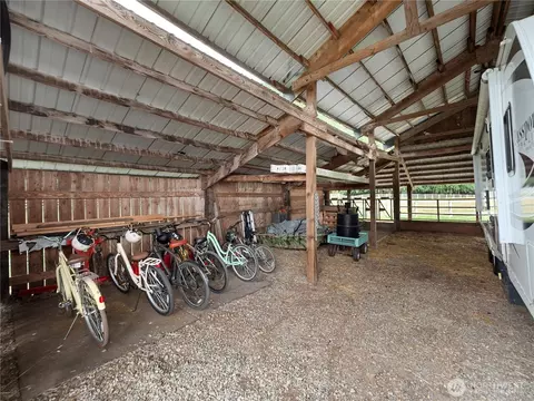 Exterior - 27721 SE 468th St, Enumclaw, WA 98022 photo 7 of 10
