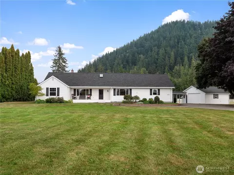 27721 SE 468th St, Enumclaw, WA 98022