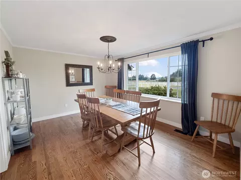 Dining - 27721 SE 468th St, Enumclaw, WA 98022 photo 1 of 1