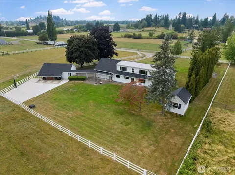 Exterior - 27721 SE 468th St, Enumclaw, WA 98022 photo 2 of 10