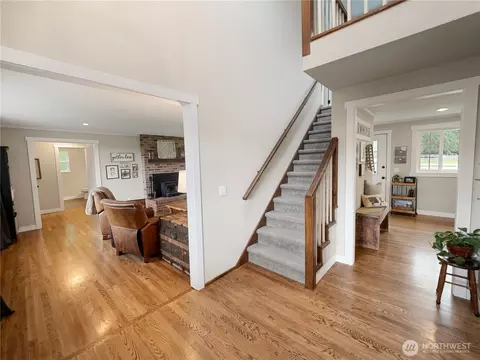Entry Way - 27721 SE 468th St, Enumclaw, WA 98022 photo 1 of 1