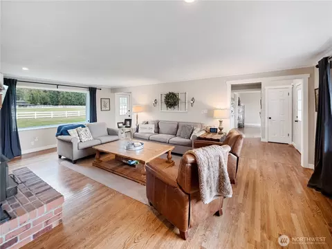 Living - 27721 SE 468th St, Enumclaw, WA 98022 photo 2 of 2