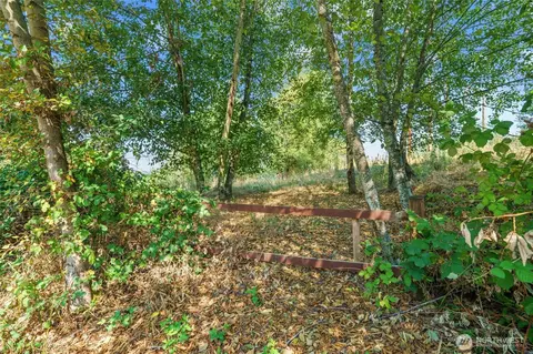 1111 124th Ave NE, Woodinville, WA 98072