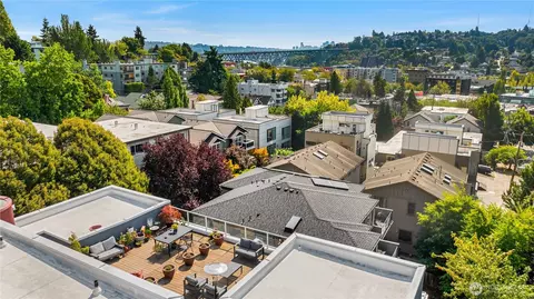 3658 Dayton Ave N #401, Seattle, WA 98103