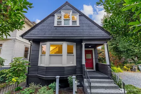 115 11th Ave E, Seattle, WA 98102
