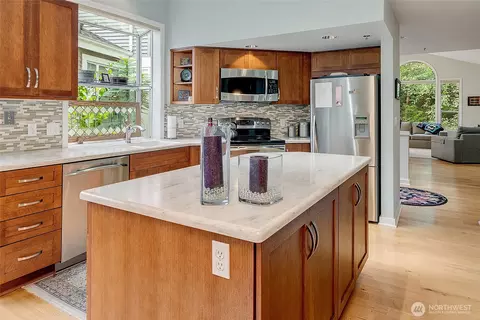 15929 67th Ln NE #3, Kenmore, WA 98028