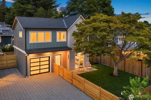 6718 Dibble Ave NW, Seattle, WA 98117
