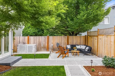 Exterior - 3004 199th Pl SE, Bothell, WA 98012 photo 7 of 11