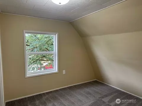 Bedroom - 317 17th Ave, Longview, WA 98632 photo 3 of 5